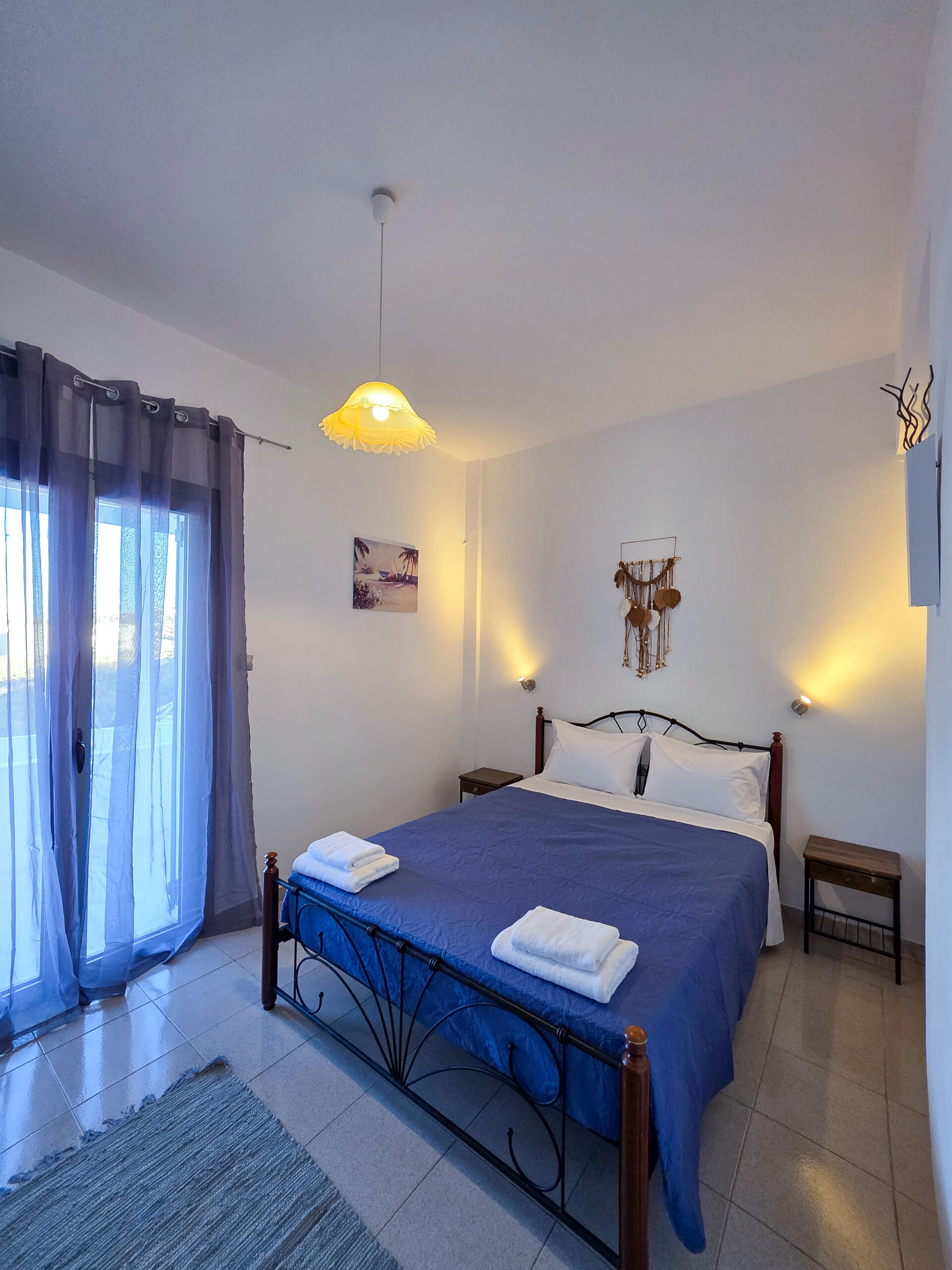 king size room santorini